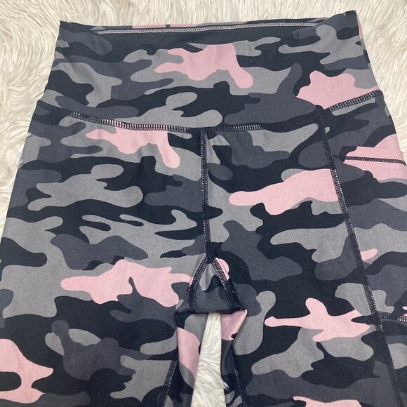 Calvin Klein performance wick camouflage athletic biker shorts - Picture 2 of 13